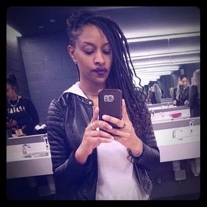 Meet your Posher, CheShante